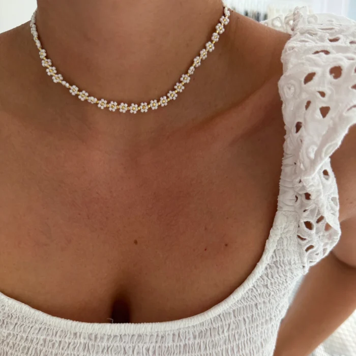 Choker mini stokrotki białe