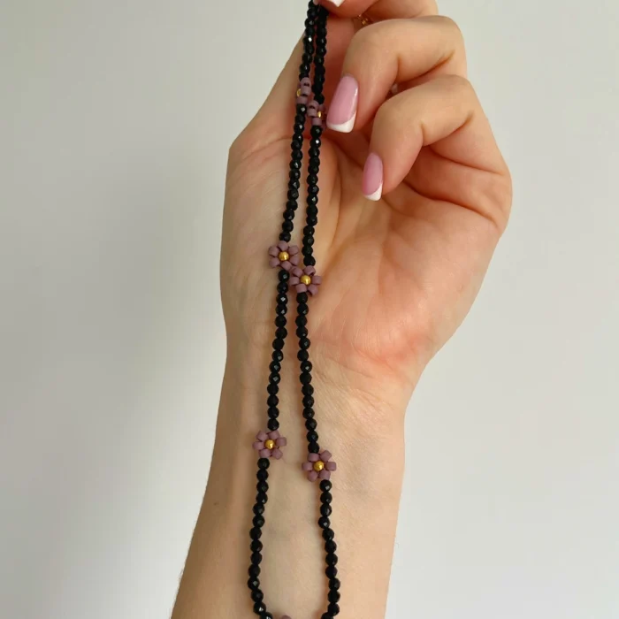 CHOKER Z ONYKSU ZE STOKROTKAMI