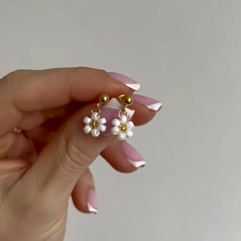 Kolczyki stokrotki Mazu Jewellery